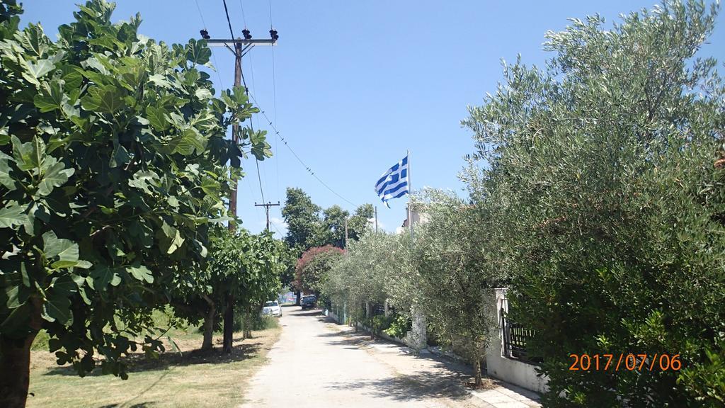 Garden Bungalow Valentina Stavros  Luaran gambar